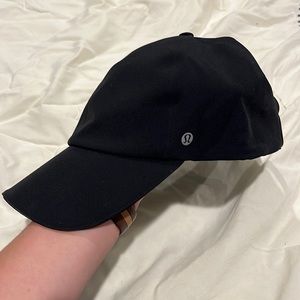Lululemon black fast and free hat